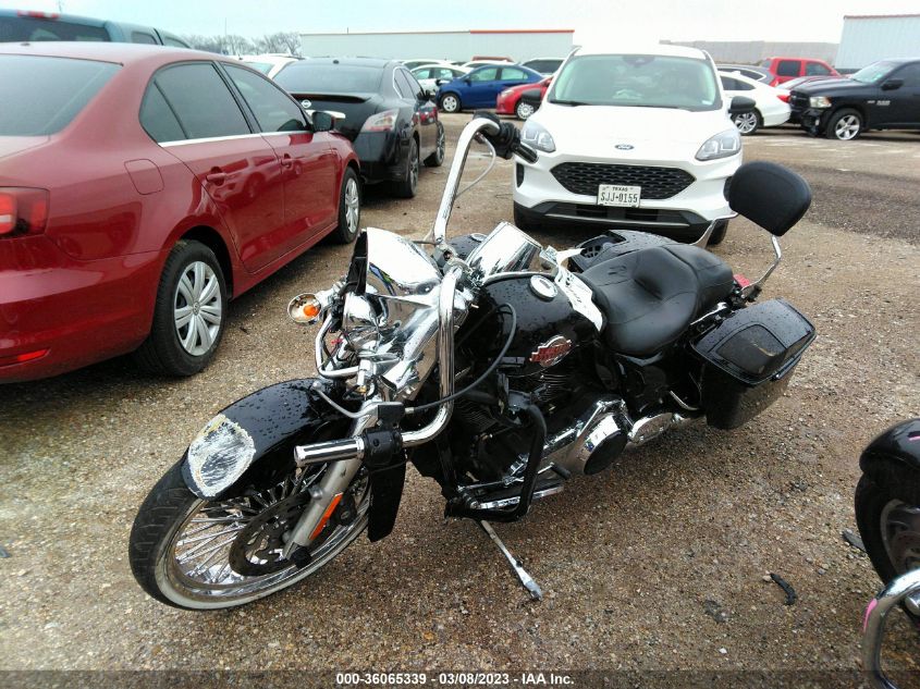 2011 HARLEY-DAVIDSON FLHR - 1HD1FB41XBB646086