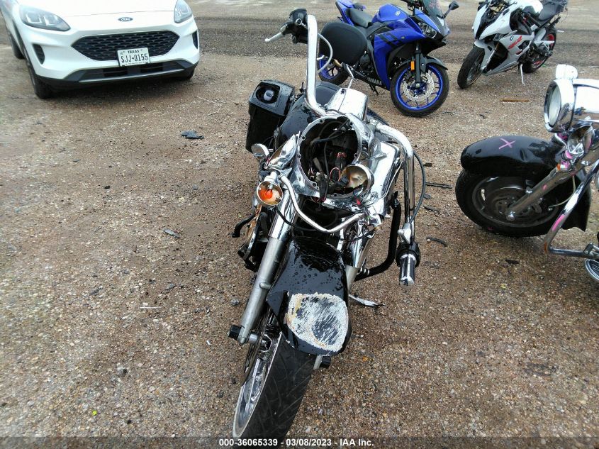 2011 HARLEY-DAVIDSON FLHR - 1HD1FB41XBB646086