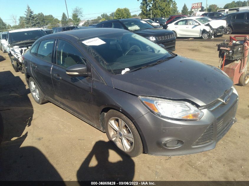 2014 FORD FOCUS SE - 1FADP3F28EL235877