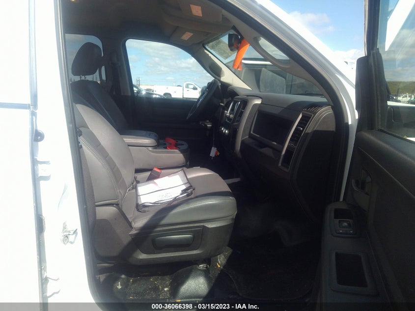 VIN 1C6RR6FG9KS628352 2019 RAM 1500 CLASSIC TRADESMAN