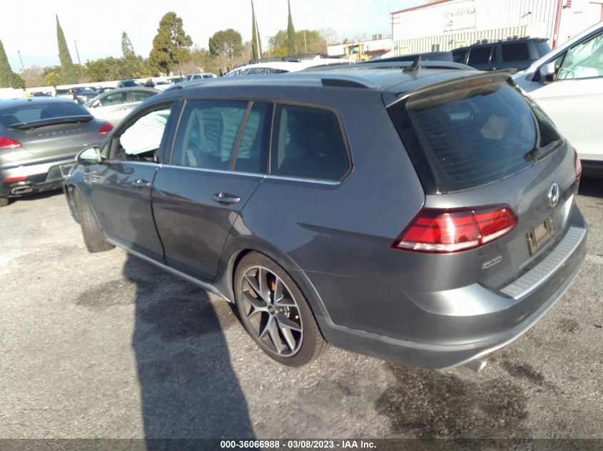 2018 VOLKSWAGEN GOLF ALLTRACK S/SE 3VWM17AUXJM768024