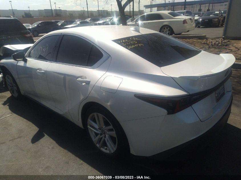 Image 3 of 2021 LEXUS IS  salvage vehicle - Lot #36067039 at IAAI