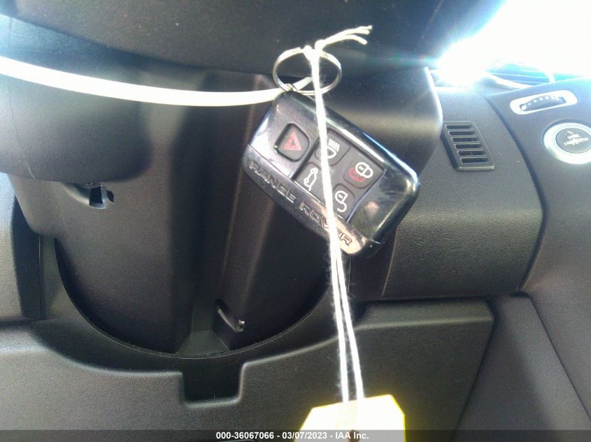 2013 LAND ROVER LR4 LUX - SALAK2D45DA697990
