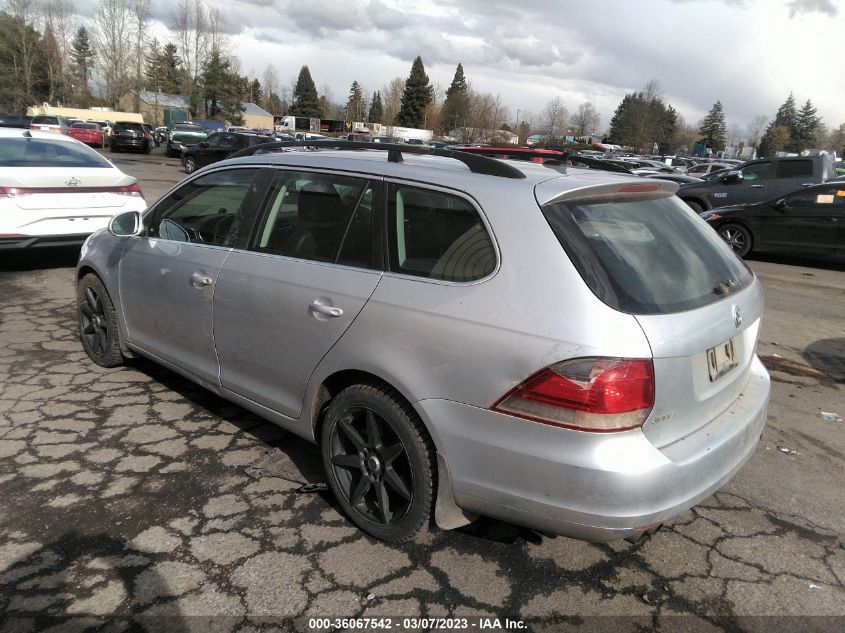 2014 VOLKSWAGEN JETTA SPORTWAGEN TDI - 3VWPL7AJ3EM622650