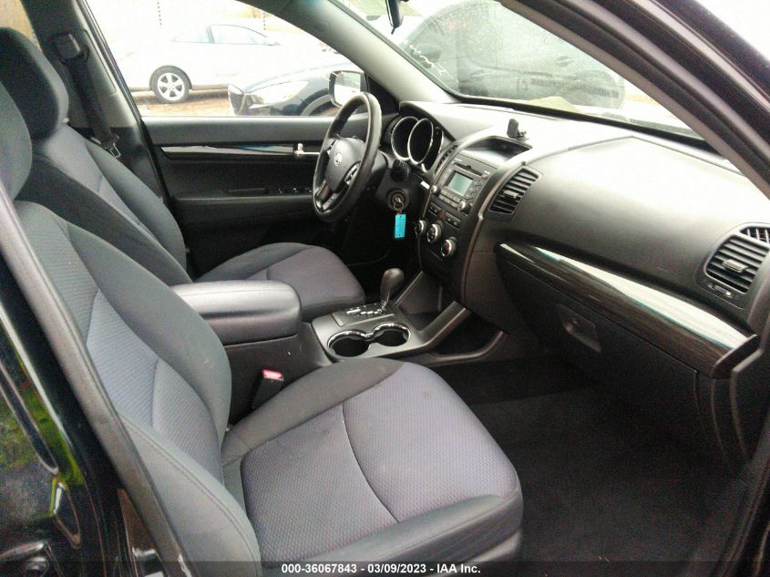 2013 KIA SORENTO LX - 5XYKTCA60DG332718