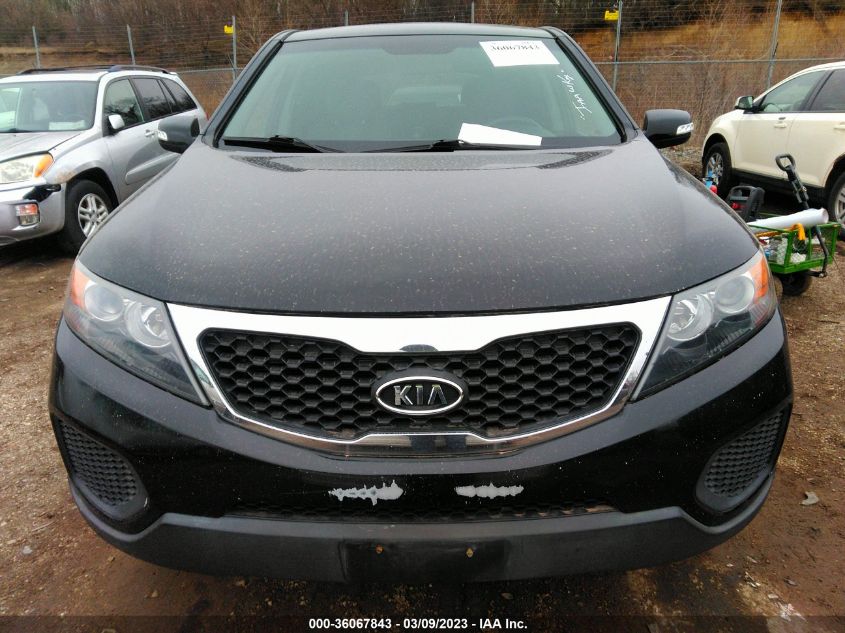2013 KIA SORENTO LX - 5XYKTCA60DG332718