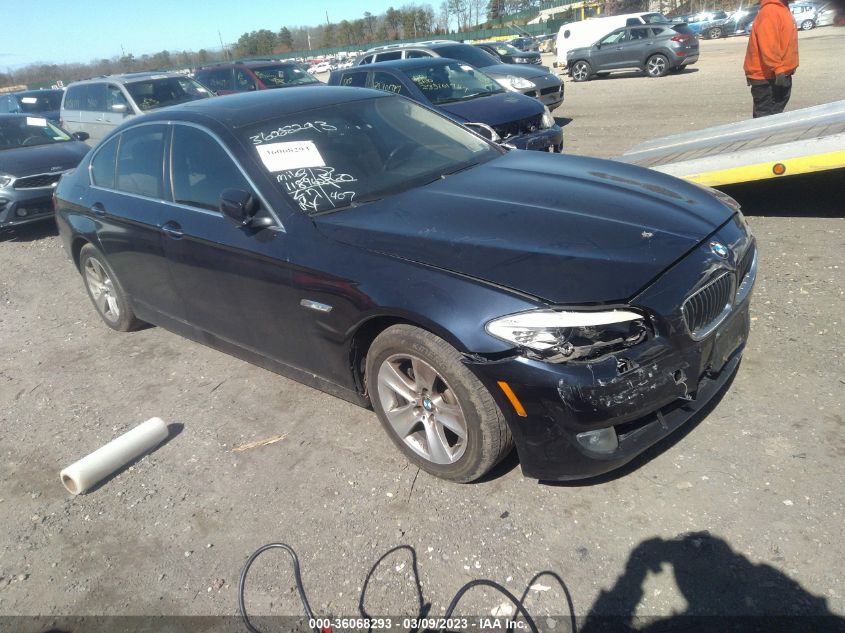 2013 BMW 5 SERIES 528I XDRIVE - WBAXH5C51DD107078