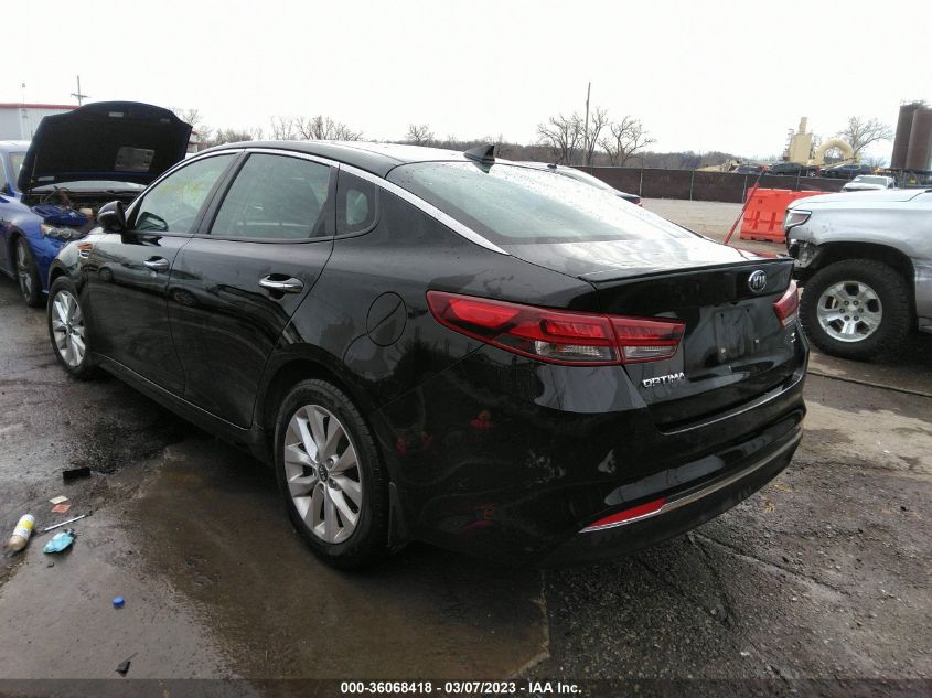 2018 KIA OPTIMA S - 5XXGT4L37JG237880