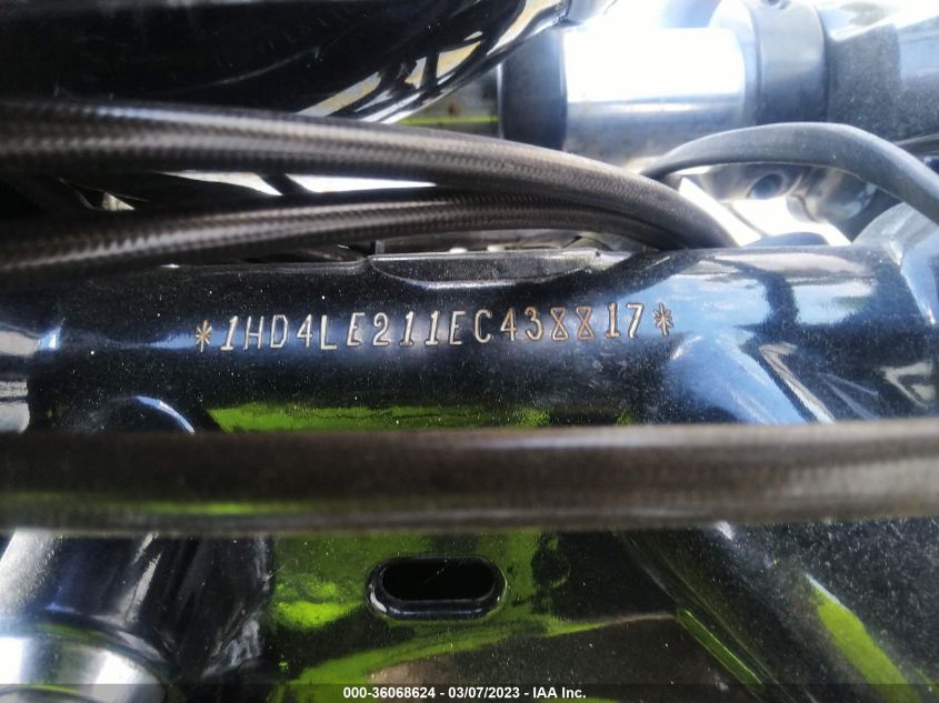 2014 HARLEY-DAVIDSON XL883 IRON 883 - 1HD4LE211EC438817