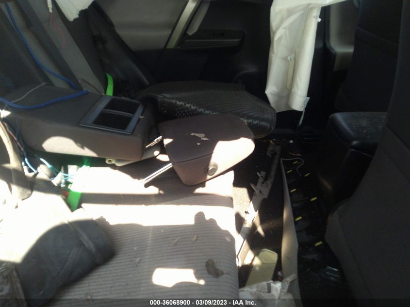 2014 TOYOTA RAV4 LE - JTMZFREV0ED031747