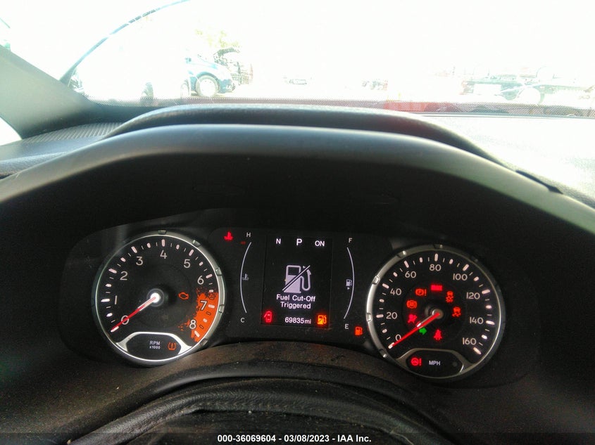 VIN ZACCJABB9JPH47770 2018 JEEP RENEGADE LATITUDE