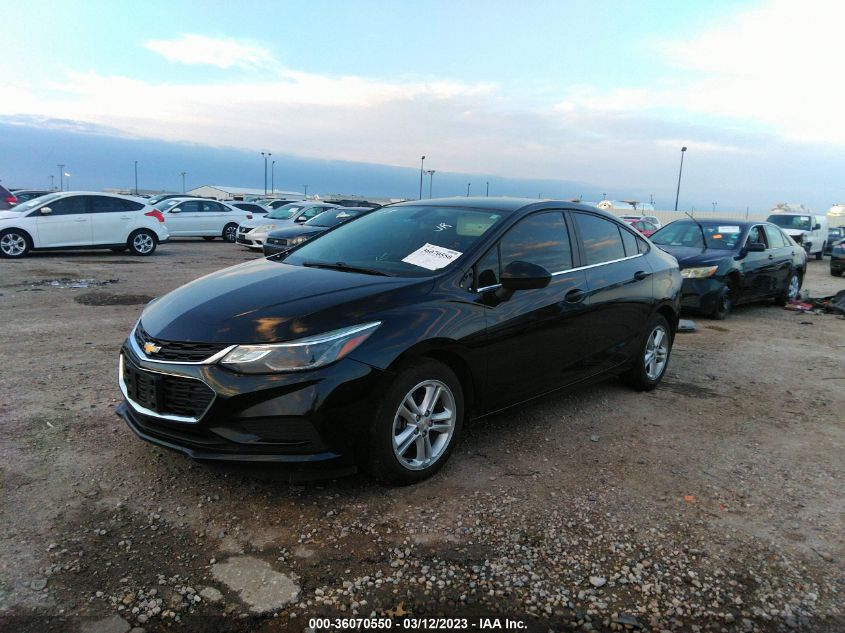 2018 CHEVROLET CRUZE LT - 1G1BE5SM5J7221604