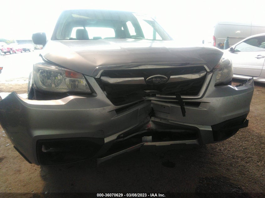 VIN JF2SJABC0JH591793 2018 SUBARU FORESTER