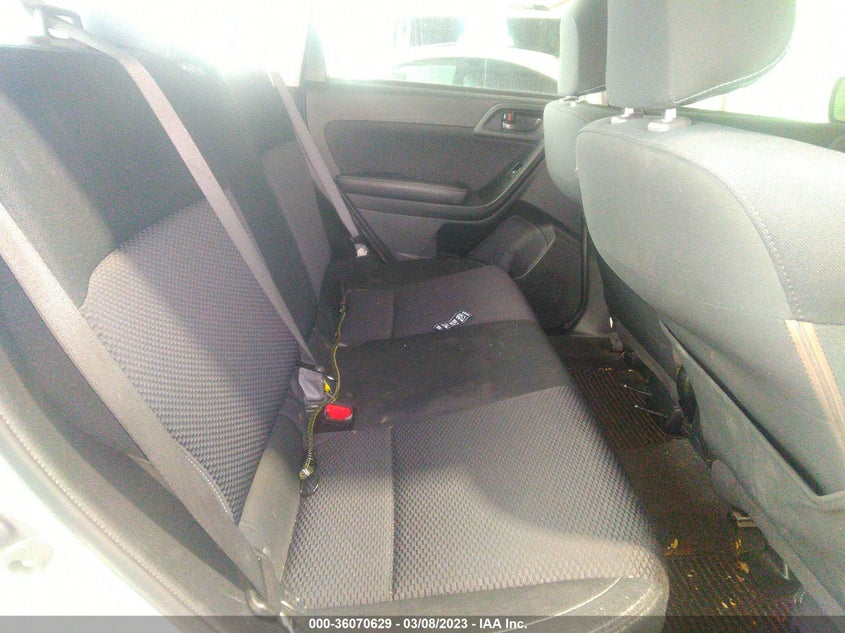 VIN JF2SJABC0JH591793 2018 SUBARU FORESTER