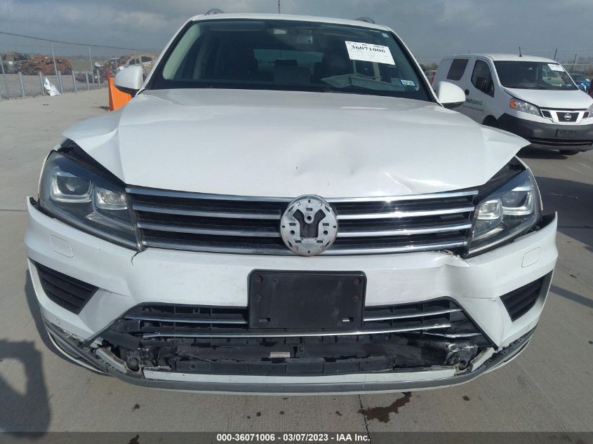 2015 VOLKSWAGEN TOUAREG LUX - WVGEF9BP1FD002906