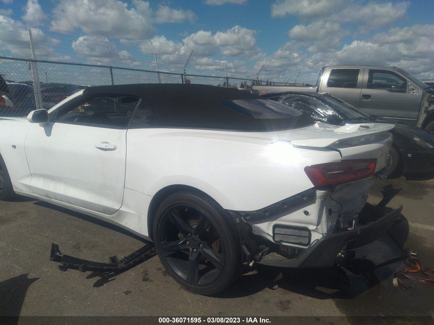VIN 1G1FD3DX6J0142287 2018 CHEVROLET CAMARO 2LT