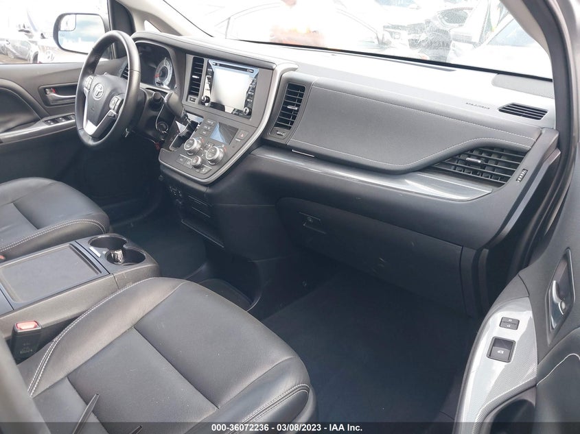 VIN 5TDXZ3DC5LS042952 2020 TOYOTA SIENNA SE