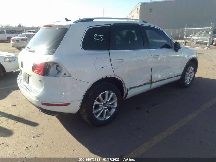 2013 VOLKSWAGEN TOUAREG SPORT W/NAV WVGEF9BP7DD005029