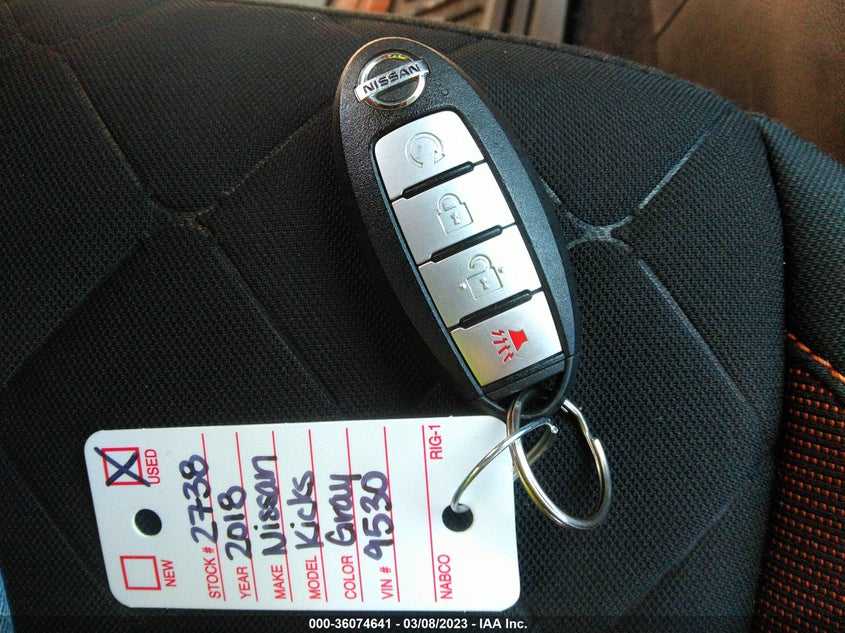 VIN 3N1CP5CU4JL529530 2018 NISSAN KICKS SR