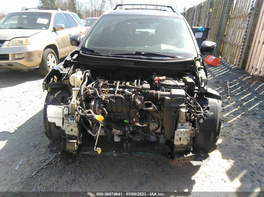 VIN 3N1CP5CU4JL529530 2018 NISSAN KICKS SR
