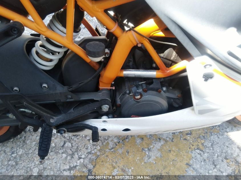 2015 KTM 390 DUKE MD2JYJ406FC224288