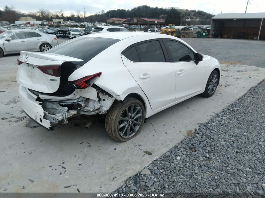 2018 MAZDA MAZDA3 4-DOOR TOURING 3MZBN1V39JM241859