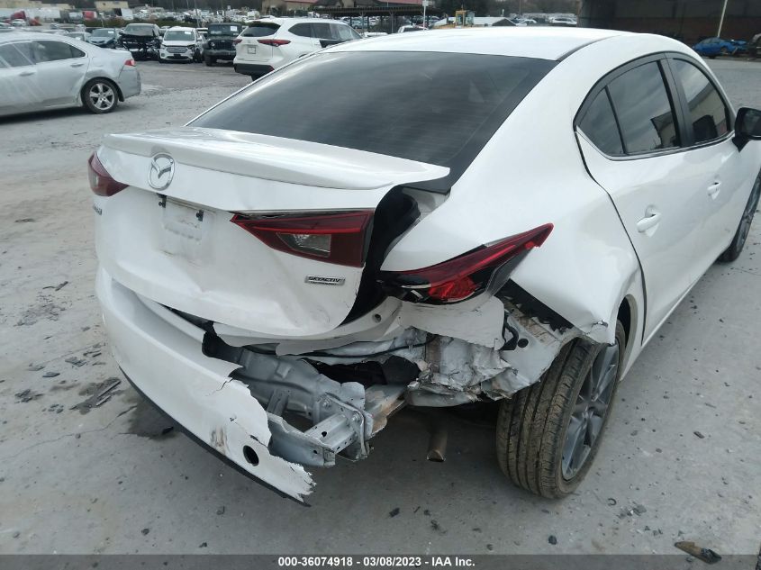 2018 MAZDA MAZDA3 4-DOOR TOURING 3MZBN1V39JM241859