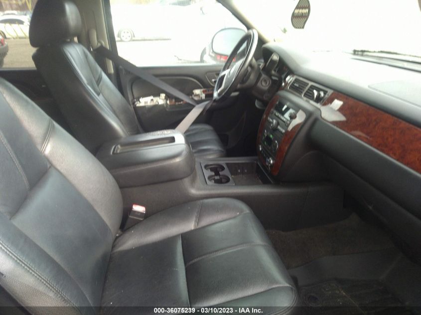 2013 CHEVROLET SUBURBAN 1500 LT - 1GNSKJE77DR263710