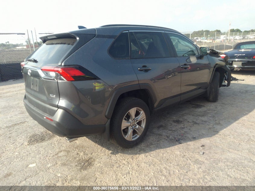 VIN 2T3W1RFV3NC179671 2022 TOYOTA RAV4 XLE