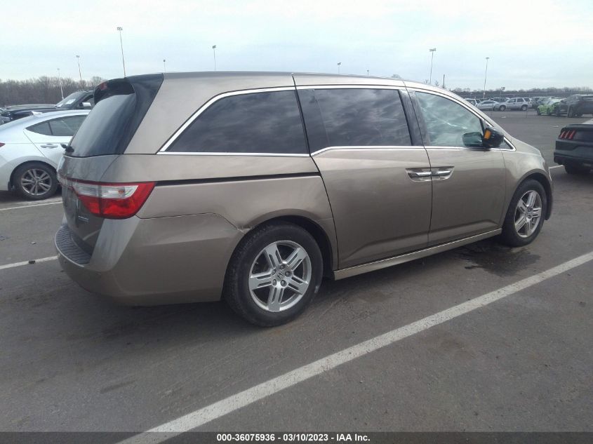 VIN 5FNRL5H97DB066843 2013 HONDA ODYSSEY no.4