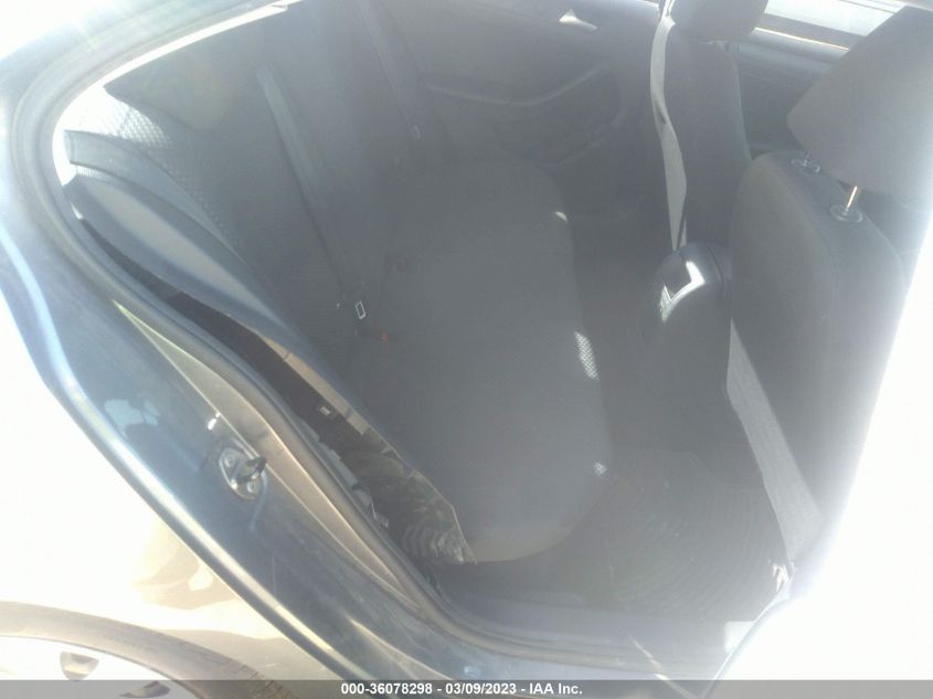 2014 VOLKSWAGEN JETTA 2.0L S - 3VW2K7AJ7EM224421