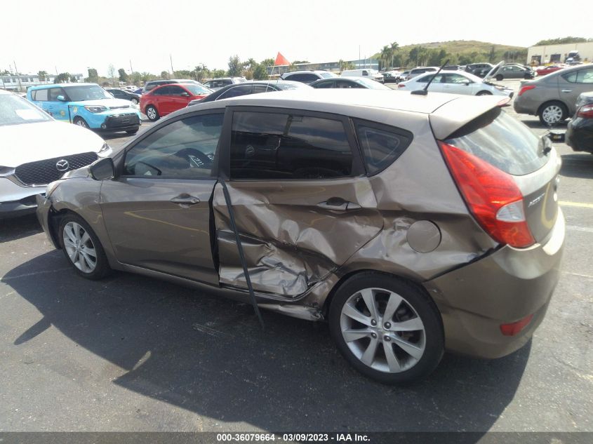 2013 HYUNDAI ACCENT SE - KMHCU5AE3DU073320
