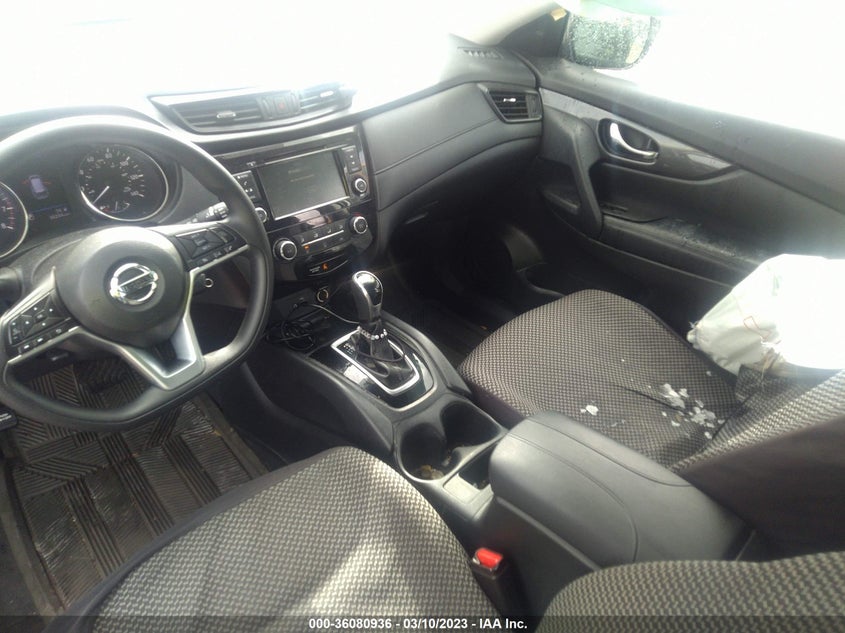 VIN KNMAT2MV4JP572985 2018 NISSAN ROGUE S