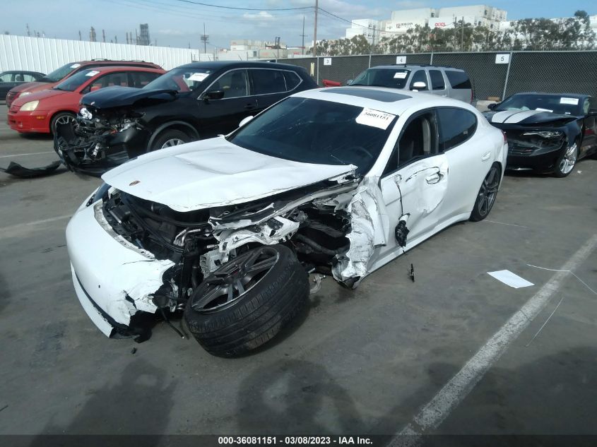 2014 PORSCHE PANAMERA - WP0AA2A77EL010037