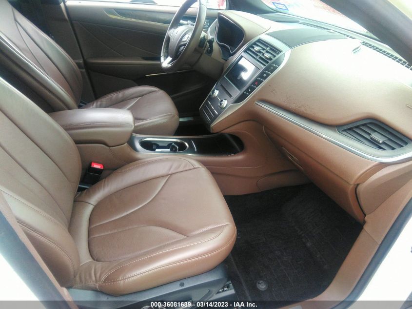 2018 LINCOLN MKC RESERVE - 5LMCJ3C90JUL00825