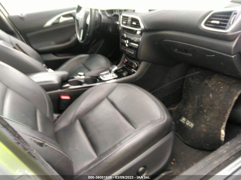 2017 INFINITI QX30 PREMIUM SJKCH5CR0HA017977
