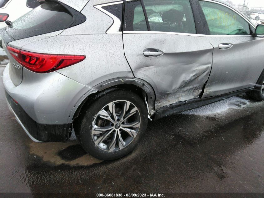 2017 INFINITI QX30 PREMIUM SJKCH5CR0HA017977