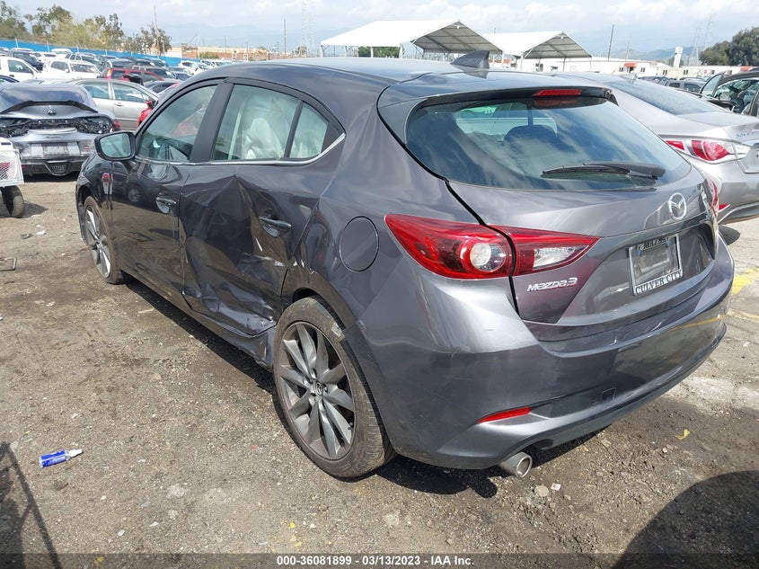 VIN 3MZBN1M34JM203604 2018 MAZDA MAZDA3 5-DOOR GRAND TOURING