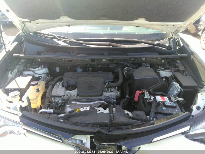VIN JTMZFREV6HJ708709 2017 TOYOTA RAV4 LE