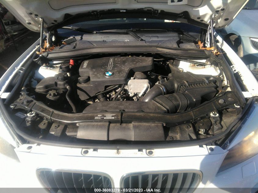 2014 BMW X1 XDRIVE28I - WBAVL1C59EVR93127