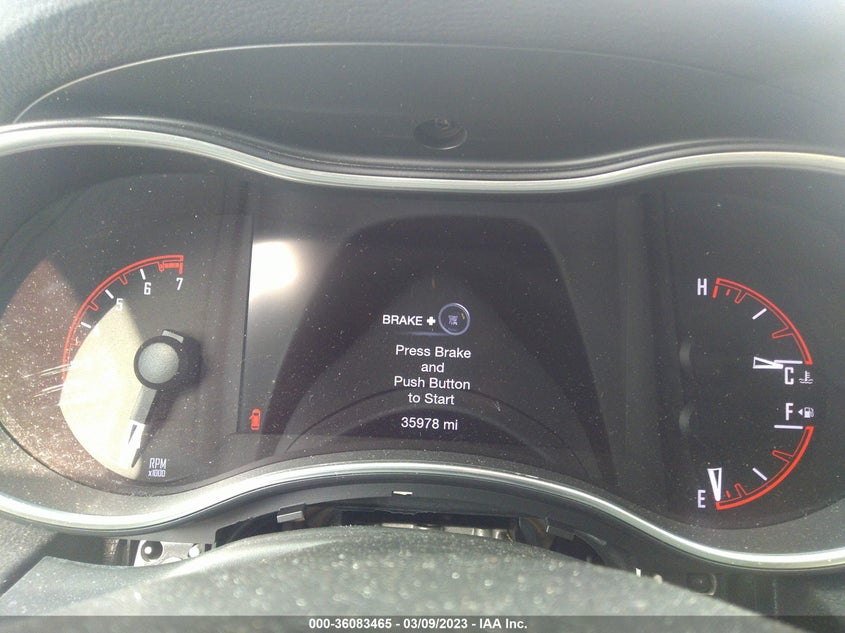 VIN 1C4RDJAG0KC558686 2019 DODGE DURANGO SXT