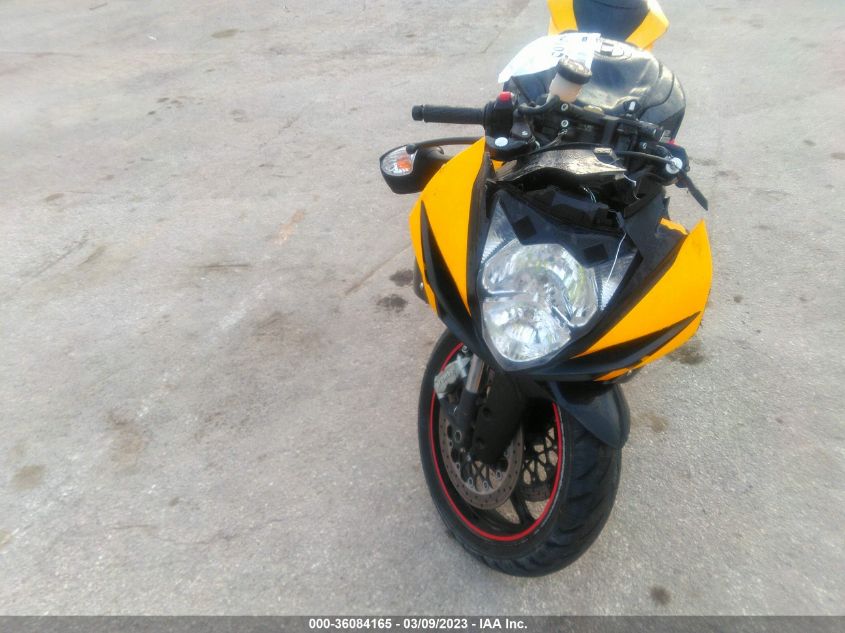 2017 SUZUKI GSX-R600 - JS1GN7FA9H2100438