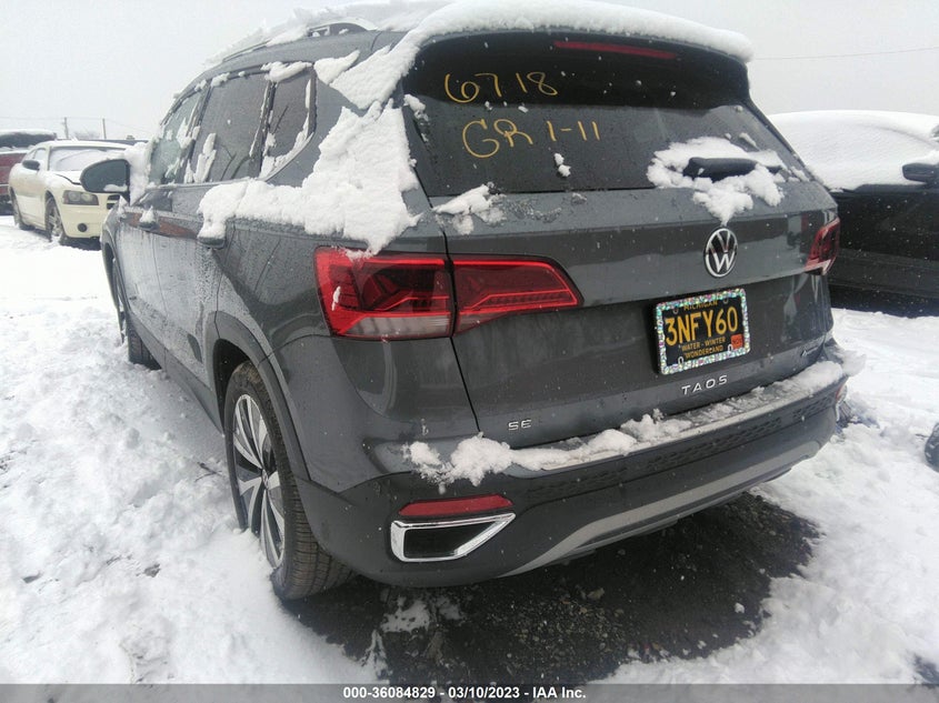 VIN 3VVLX7B2XNM076718 2022 VOLKSWAGEN TAOS SE