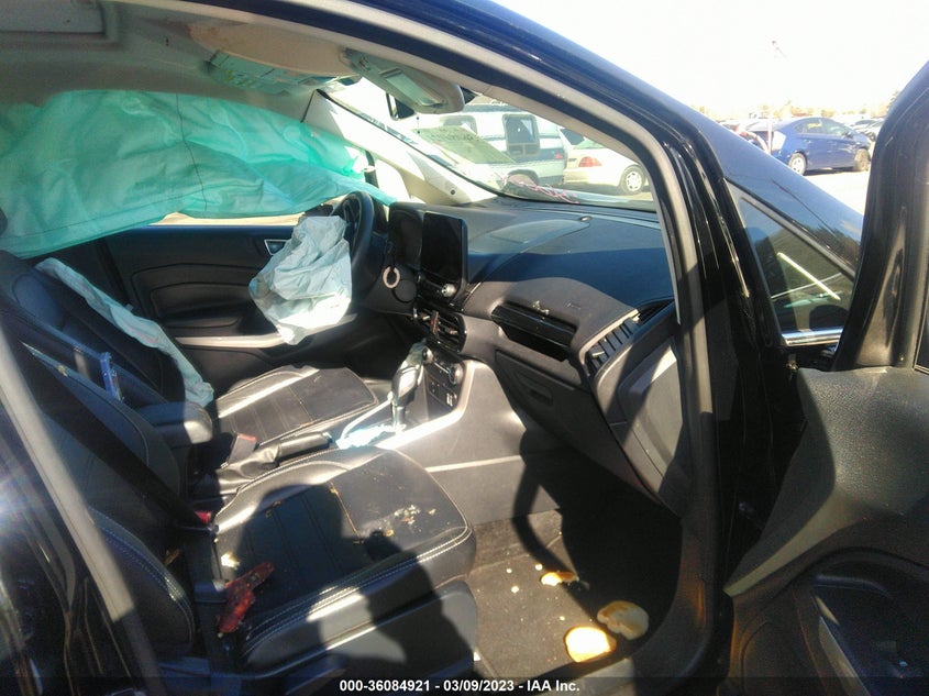 VIN MAJ6S3KL2KC303270 2019 FORD ECOSPORT TITANIUM