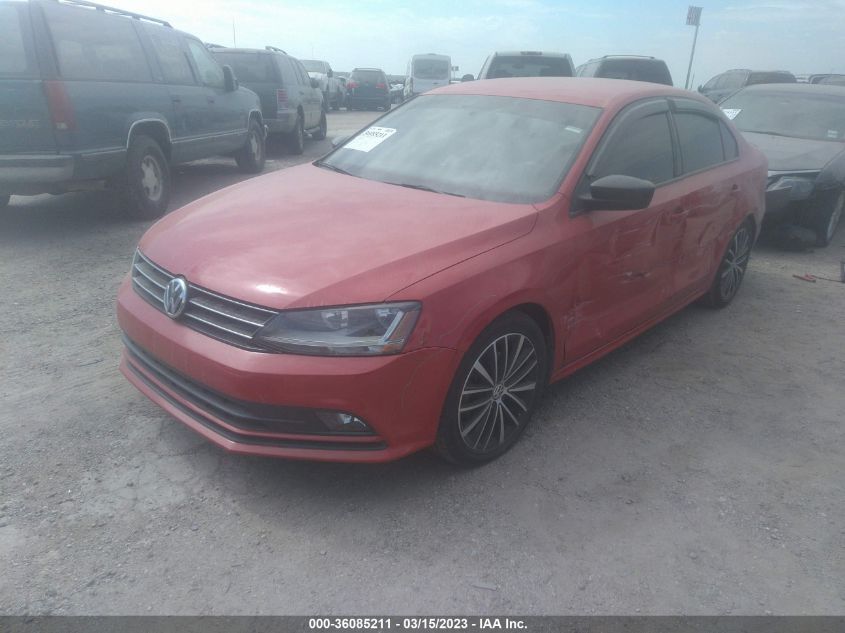 2017 VOLKSWAGEN JETTA 1.8T SPORT - 3VWD17AJ9HM394523