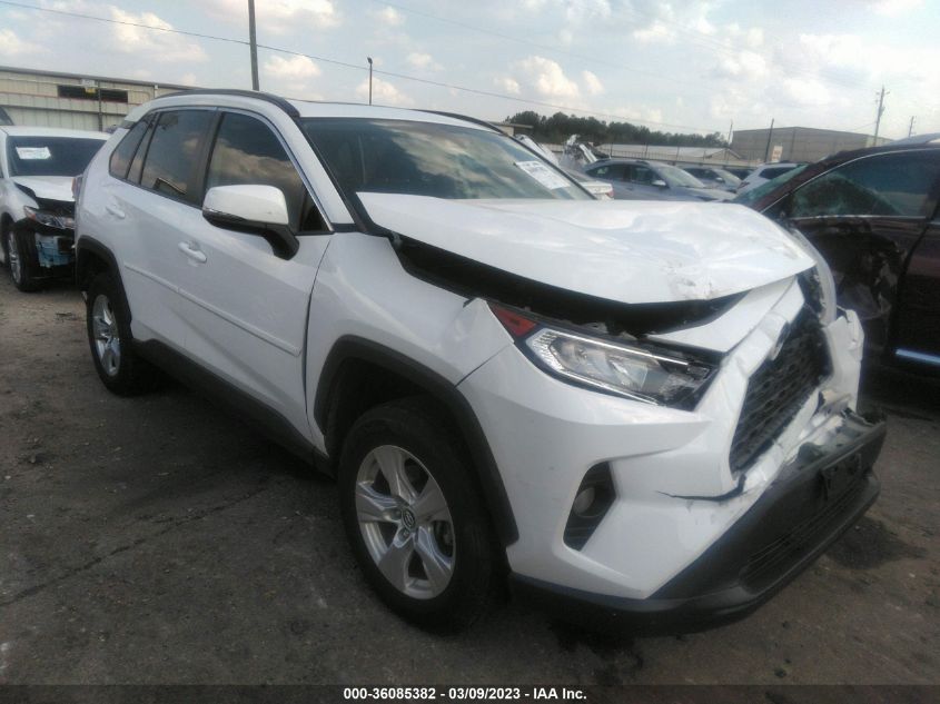 2020 TOYOTA RAV4 XLE - 2T3W1RFV6LW088292