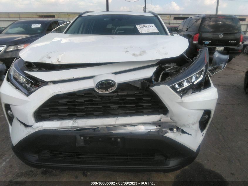 2020 TOYOTA RAV4 XLE - 2T3W1RFV6LW088292