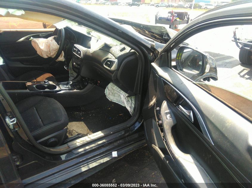 2017 INFINITI QX30 SJKCH5CP6HA033048