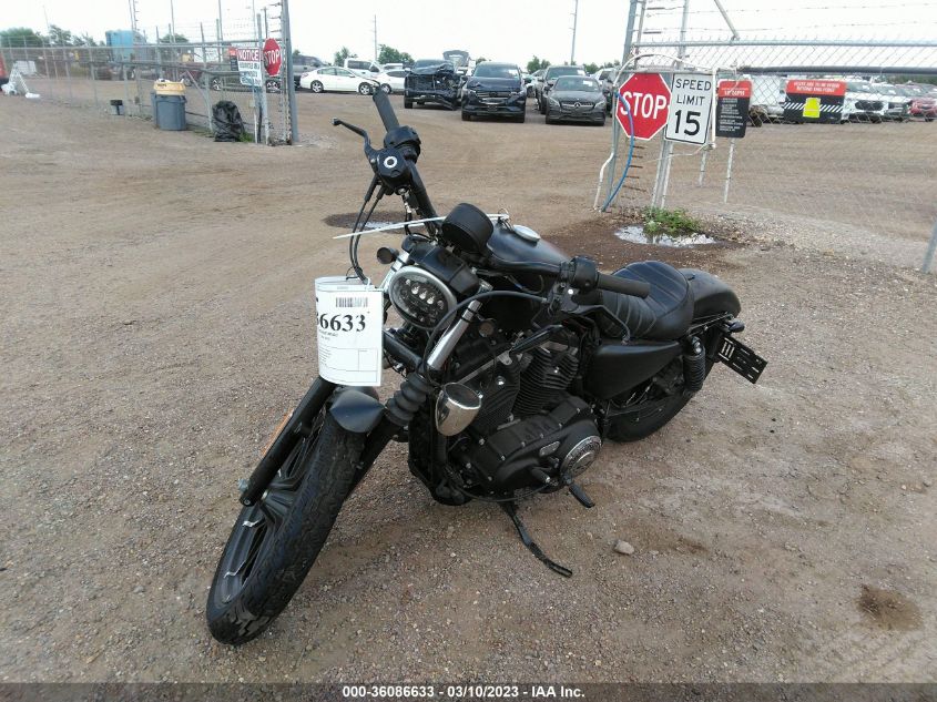 2018 HARLEY-DAVIDSON XL883 IRON 883 - 1HD4LE215JC400727
