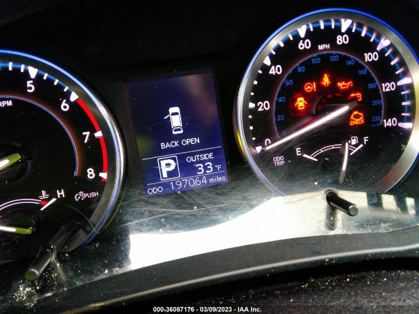 2015 TOYOTA HIGHLANDER LE - 5TDZARFH2FS011822